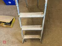 STEP LADDER - 6