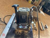 ELU M0F131 240V ROUTER/MOULDER - 5