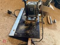 ELU M0F131 240V ROUTER/MOULDER - 6