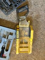 CHISELS/SAW/MOISTURE METER & SOCKET SET - 10