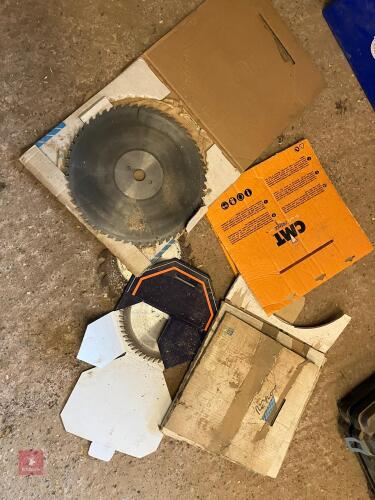 QTY OF MIXED SIZE CIRCULAR SAW BLADES