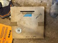 QTY OF MIXED SIZE CIRCULAR SAW BLADES - 7