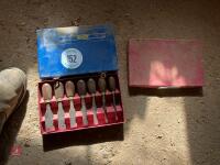 SMALL CHISEL SET & CRAFT KNIFE SET - 2
