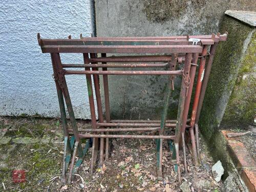 5 X ADJUSTABLE BUILDERS TRESTLES
