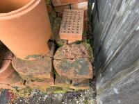 LARGE QTY OF OLD HOUSE BRICKS - 8