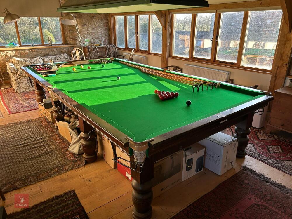 FULL SIZE SNOOKER TABLE