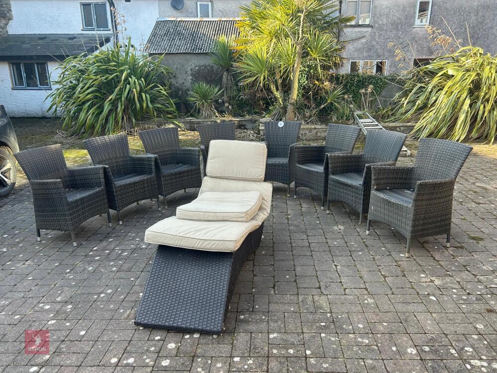 9 PIECE GARDEN FURNITURE SET - RATTEN