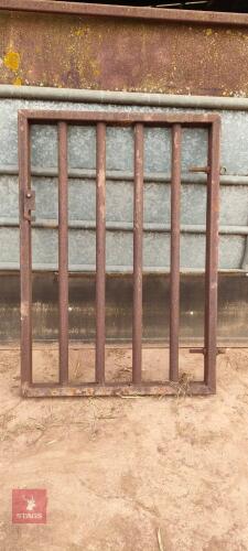 GATE 125CM HIGH, 90 CM WIDE