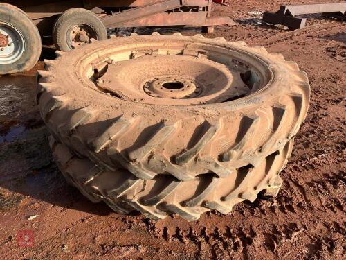 SET OF FRONT AND BACK ROWCROP WHEELS