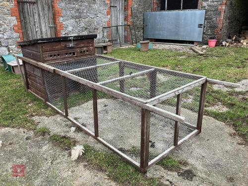 9' X 3' POULTRY HOUSE & RUN
