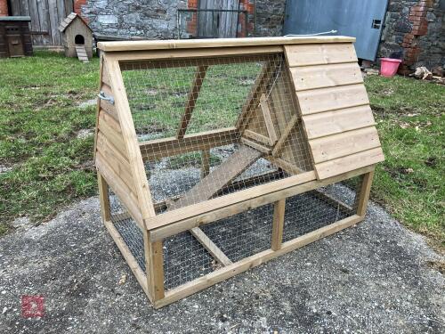 4' POULTRY HOUSE AND RUN