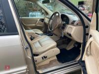 MERCEDES BENZ ML 270 CDI (S/R) - 16