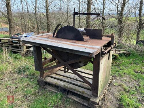 BELT DRIVEN SAW BENCH