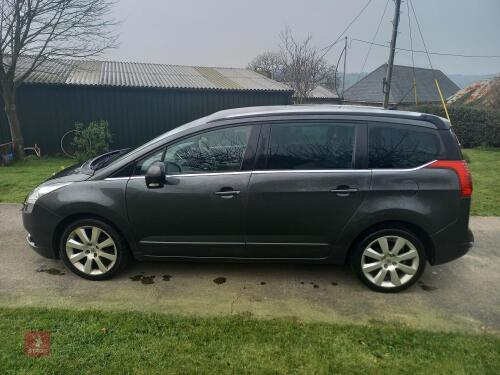 PEUGEOT 5008 CAR
