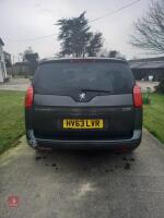 PEUGEOT 5008 CAR - 2