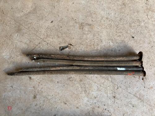 4 METAL PRYBARS
