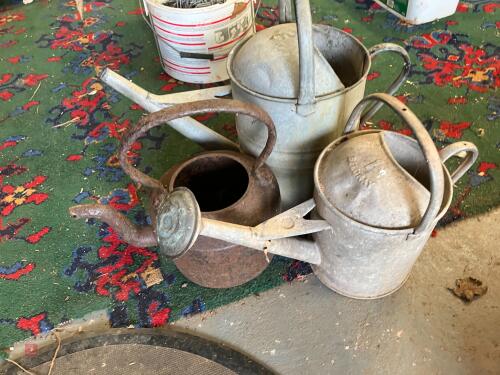 2 GALVANISED WATERING CANS & CAST KETTLE