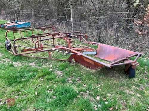 BROWN BALE ACCUMULATOR