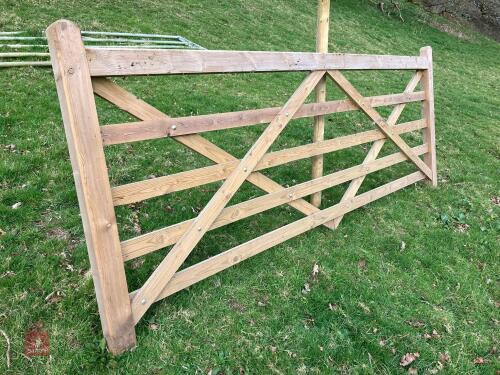 10'WOODEN GATE