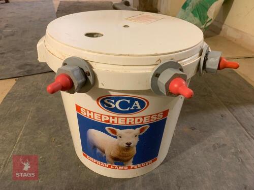 SHEPHERDESS LAMB FEEDER