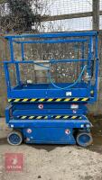 2012 SKYJACK SJIII 3219 SCISSOR LIFT - 2