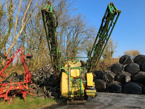 JOHN DEERE 512 24M CROP SPRAYER (S/R)