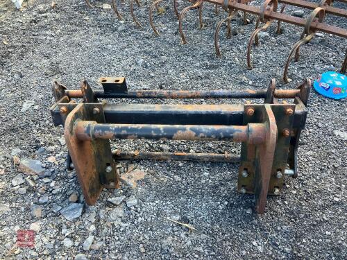 MANITOU TO EURO 8 CONVERSION PLATE