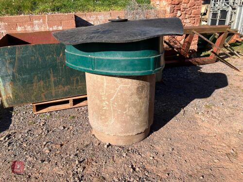 BADGER PROOF CATTLE MINERAL FEEDERS