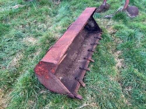 1.7M DIGGER BUCKET