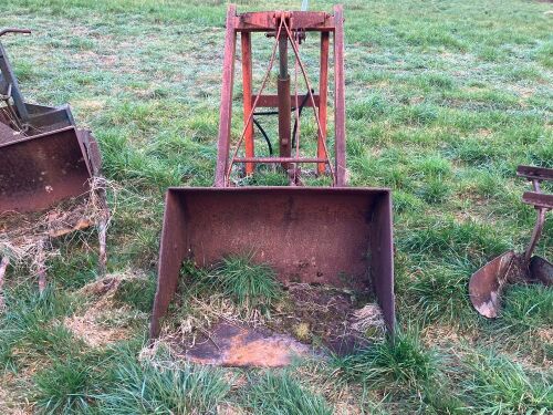 3PNT LINKAGE ORANGE LOADER (S/R)