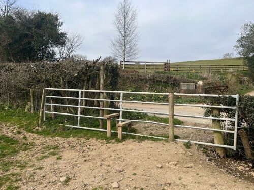 18' GALVANISED YARD GATE
