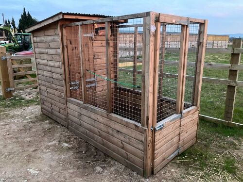 NEW UNUSED DOG KENNEL & RUN