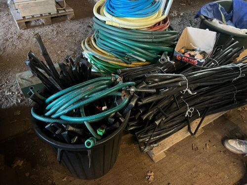 VARIOUS HOSEPIPE AND FITTINGS