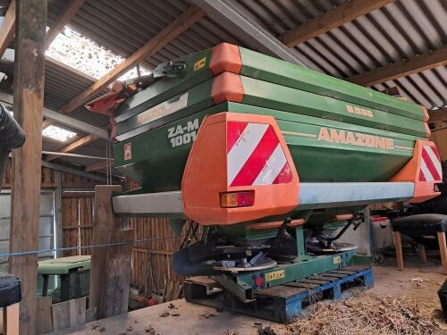 AMAZONE FERTILISER SPREADER
