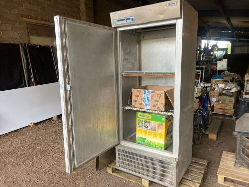 SINGLE GRAM FRIDGE (S/R)