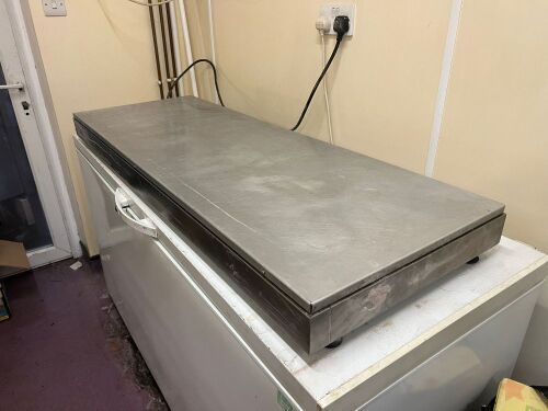 LINCAT LARGE FOOD WARMING COUNTER