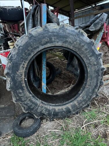 2 X 13.6 R28/340/85 R28