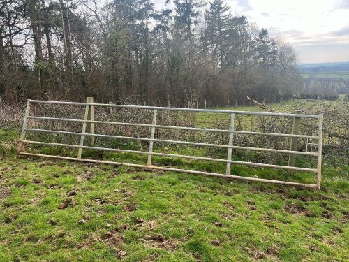 18' GALVANISED YARD GATE