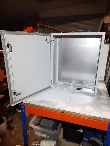 METAL ELECTRICAL CABINET
