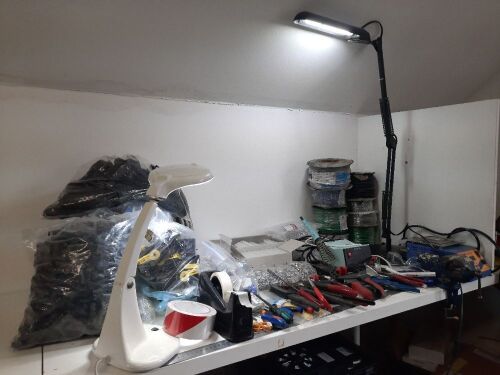 SET FOR MAKING CABLE ASSEMBLIES