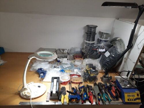 SET FOR MAKING CABLE ASSEMBLIES