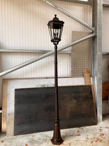 8' HIGH LAMP POST