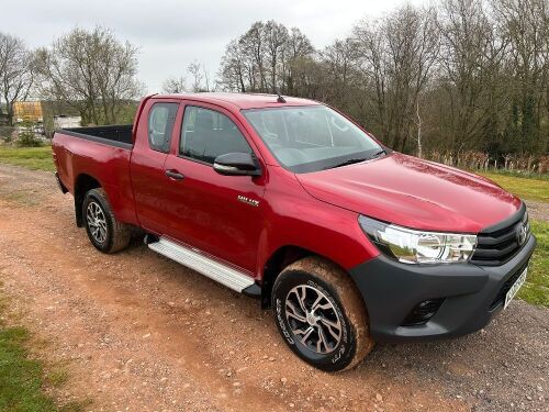 2020 TOYOTA HILUX EXTRA 4WD CAB ACTIVE