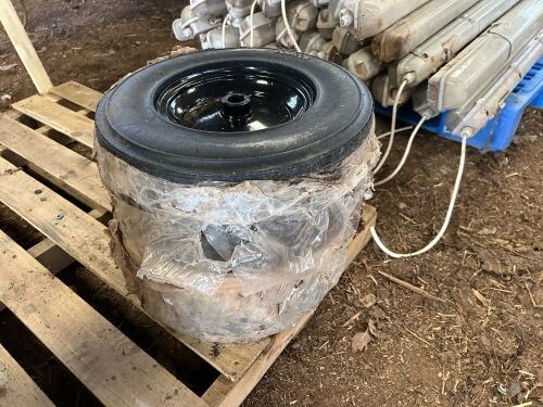 BRAND NEW 15'' PUNCTURE PROOF TYRES
