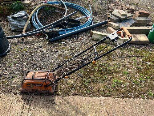 EVOLUTION WACKER PLATE