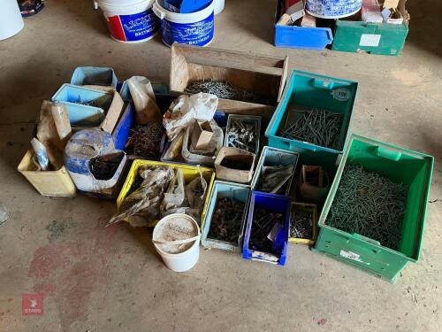 LARGE QTY OF FIXINGS