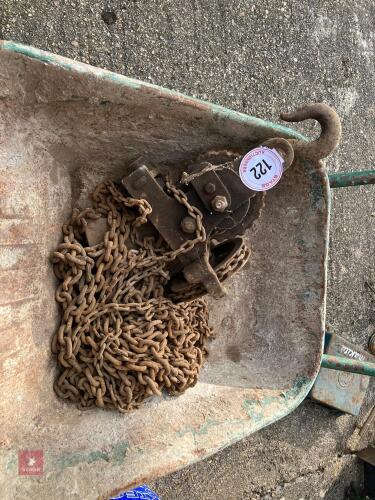 BLOCK AND TACKLE