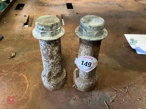 PAIR OF AXLE STUBB ENDS