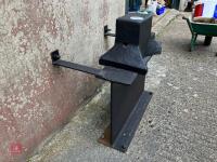 FLOOR/WALL MOUNTED ANVIL - 3