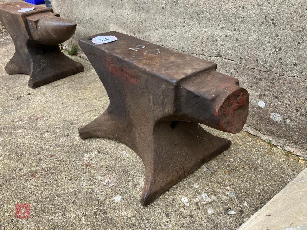 LARGE BLACKSMITHS ANVIL